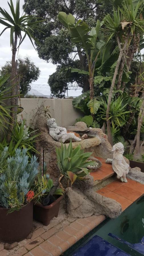 Angel's Corner *